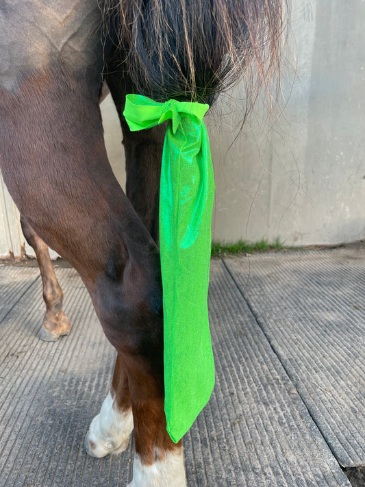 Metallic Lime Green Tailbag